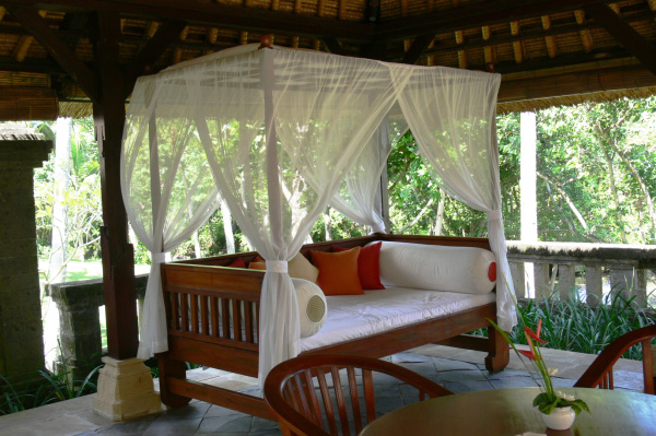 Meridien Tanah Lot Villa Outside 04