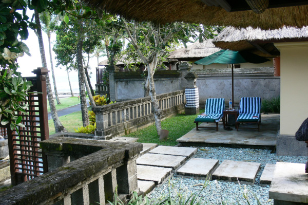 Meridien Tanah Lot Villa Outside 14