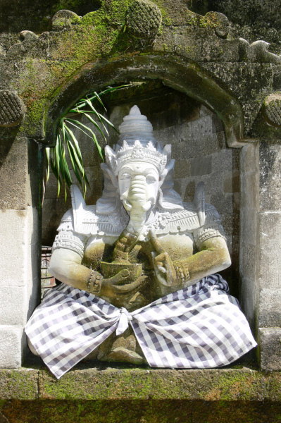 Taman Wana Blue Lagoon Villa 01