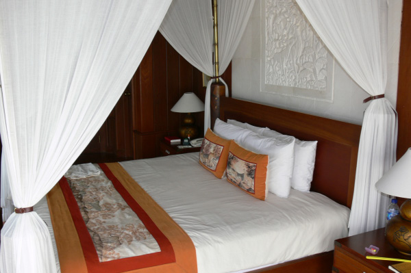 Taman Wana Blue Lagoon Villa 04