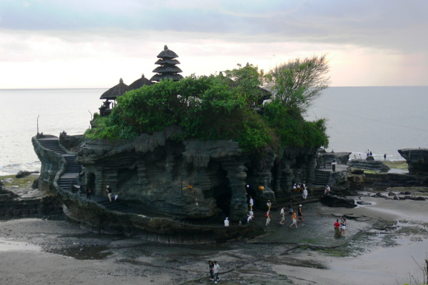 Tanah Lot 08